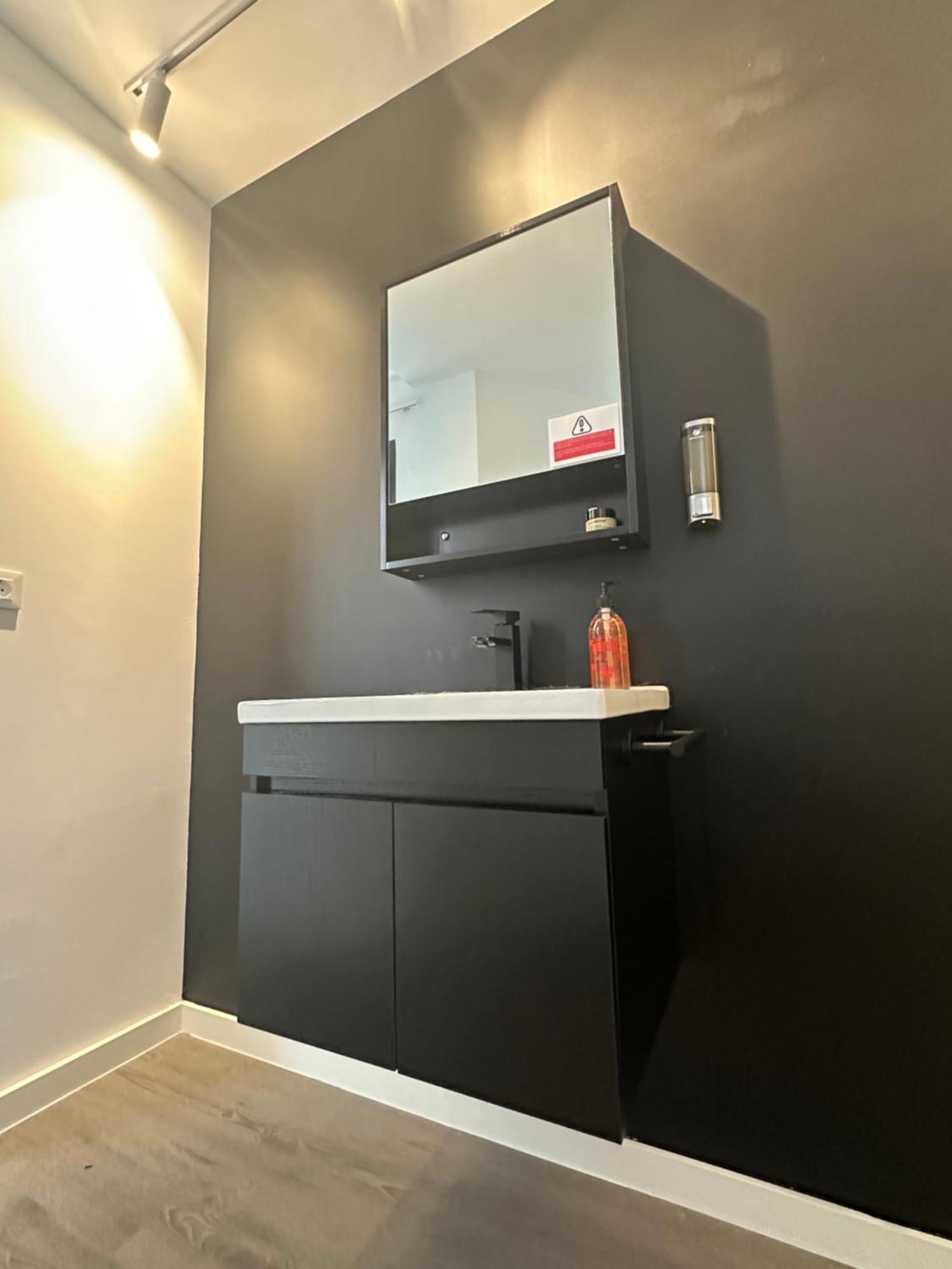 Hostel Alicante A-Cero Living المظهر الخارجي الصورة